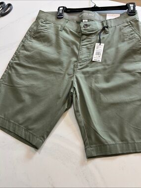 Kenneth Cole Olive Flat-Front Stretch Shorts